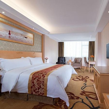 Vienna Hotel Shenzhen Fuyong Village Fenghuangwei Bagian luar foto