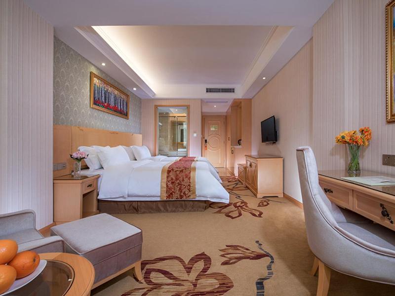 Vienna Hotel Shenzhen Fuyong Village Fenghuangwei Bagian luar foto